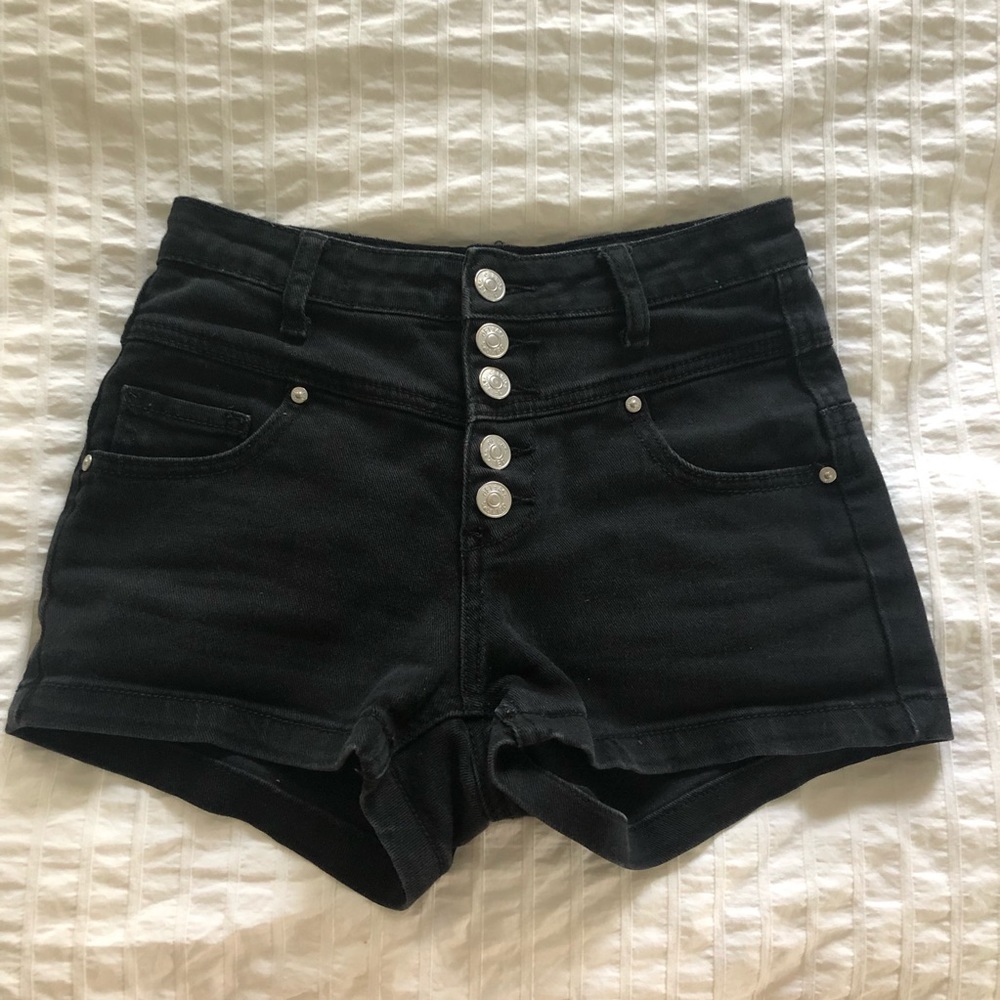 black jean shorts